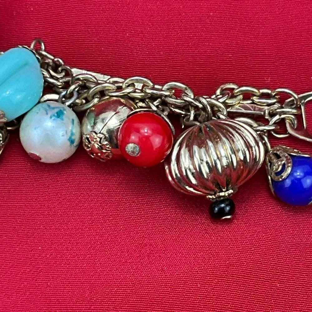 Vintage Gold Tone Multi Strand Colorful Bead and Glass Charm‎ Bracelet 7.5 Inch